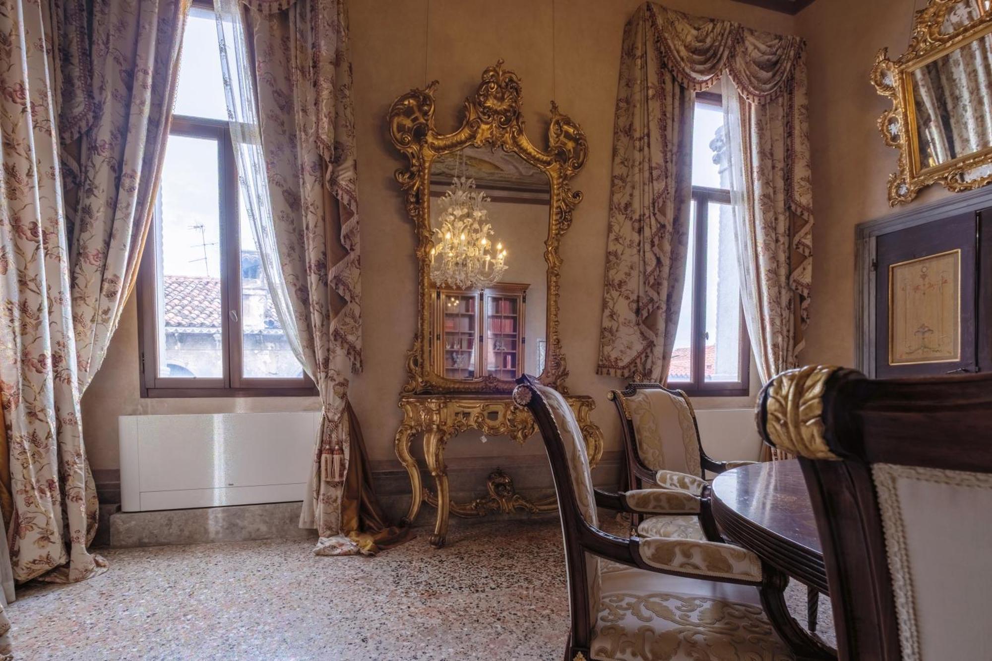 Palazzo Ca' Bernardo By Francesco Molon * Venezia